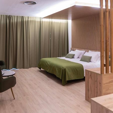 Hotel & Restaurante El Casino 维拉弗兰卡·德尔·比尔 外观 照片