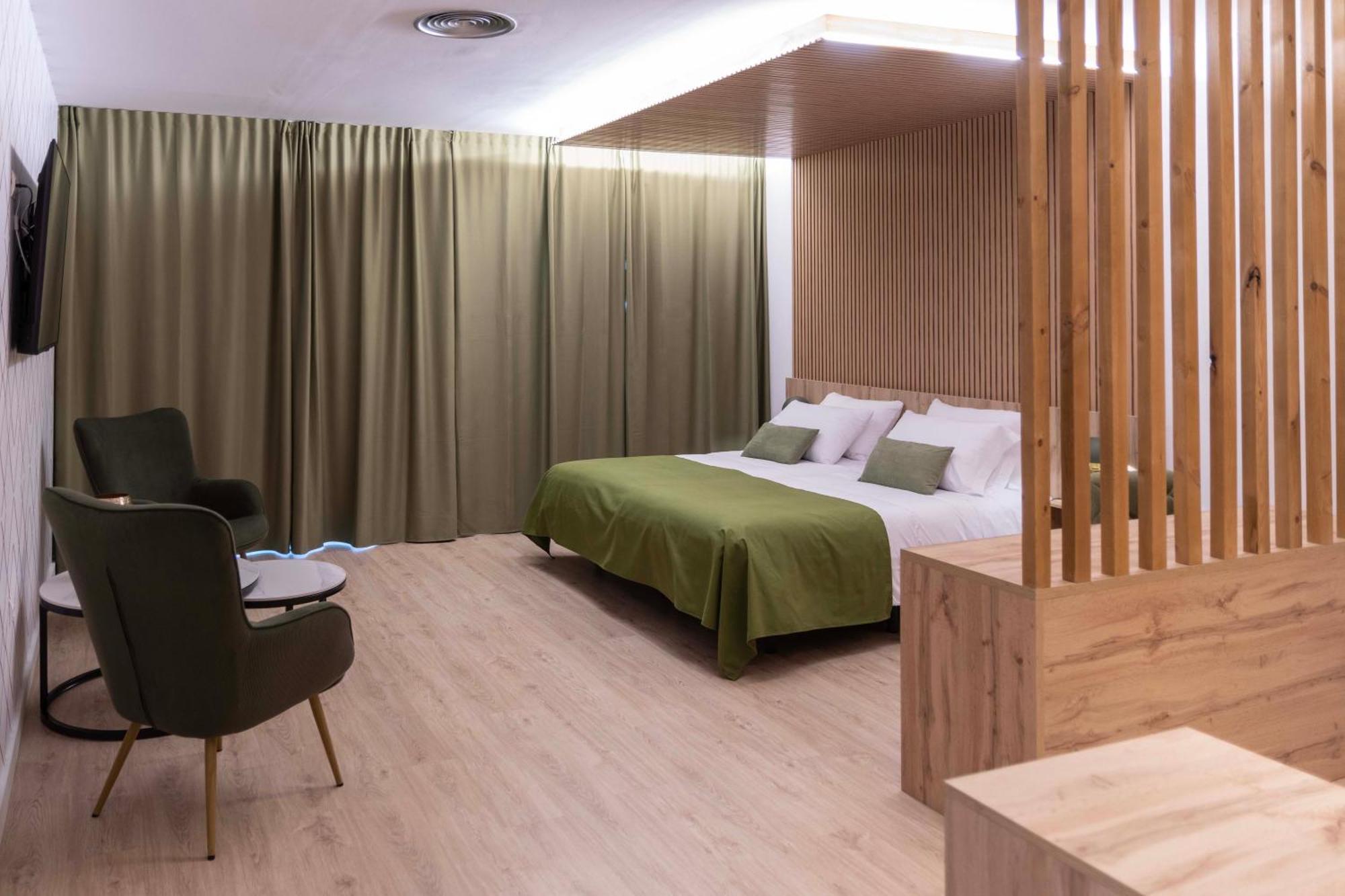 Hotel & Restaurante El Casino 维拉弗兰卡·德尔·比尔 外观 照片