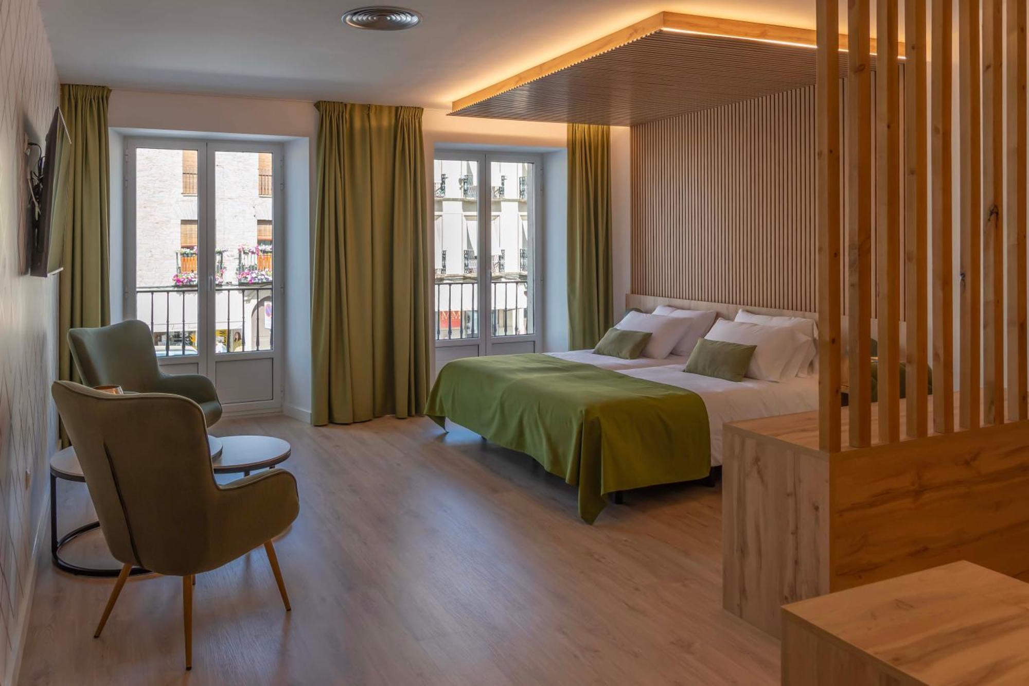 Hotel & Restaurante El Casino 维拉弗兰卡·德尔·比尔 外观 照片